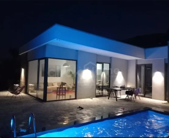 Kepi i Rodonit shitet vile  2 Katshe ,