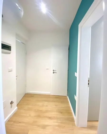 Tirane, shitet apartament 1+1 , 89.000 € (Shkolla Sabaudin Gabrani)