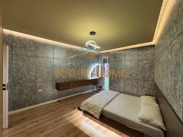 Tirane, shitet apartament 2+1 Kati 2, 83 m² 210.000 € (ROSE GARDEN TEG)