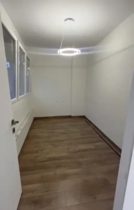 Tirane, shitet apartament 2+1 Kati 3, 77 m² 192.000 €