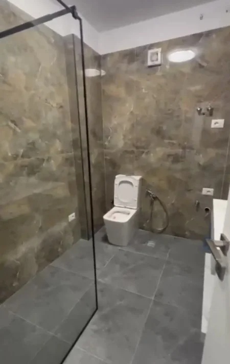 Tirane, shitet apartament 2+1 Kati 3, 77 m² 192.000 €