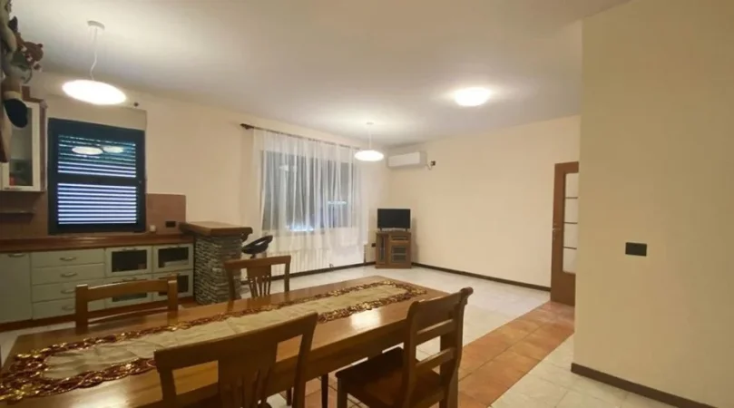 Tirane, shitet Vile 3 Katshe, 468 m² 465.000 € (Rruga Fuat Toptani, prane vilave gjermane)