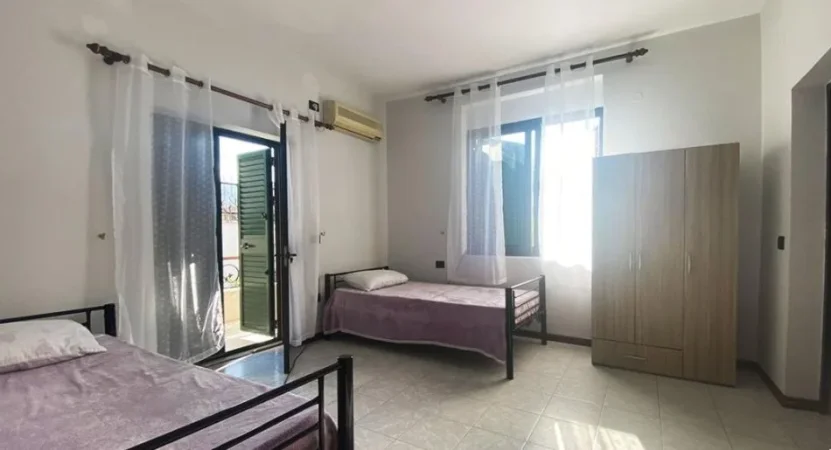 Tirane, shitet Vile 3 Katshe, 468 m² 465.000 € (Rruga Fuat Toptani, prane vilave gjermane)