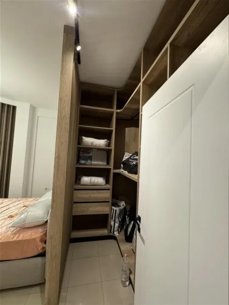 Tirane, jepet me qera apartament 1+1 Kati 1, 60 m² 500 € (ne rrugen ferit xhajko prane stacionit te trenit ,)