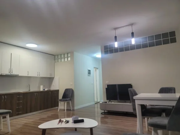 Tirane, shes apartament+verande | Penthouse 2+1+Ballkon Kati 1, 99 m² 160.000 € (Kthesa e Kamzës, te Kullat e Malezjanit)
