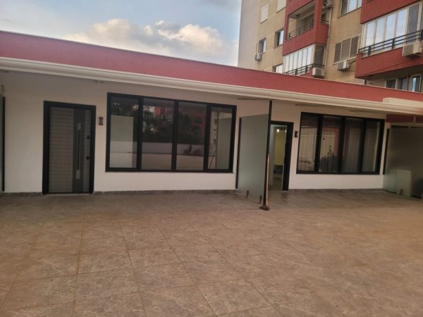 Tirane, shes apartament+verande | Penthouse 2+1+Ballkon Kati 1, 99 m² 160.000 € (Kthesa e Kamzës, te Kullat e Malezjanit)