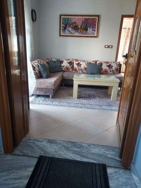 Pogradec, jepet me qera Vile 2+1+Aneks+Ballkon Kati 2, 160 m² 40 € (Rruga Pranvera nr 15, Buçimas Pogradec)
