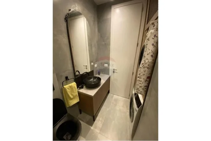 Tirane, jepet me qera 2+1+Aneks+Ballkon , 100 m² 700 € (Komuna e Parisit Kompleksi Kontakt)