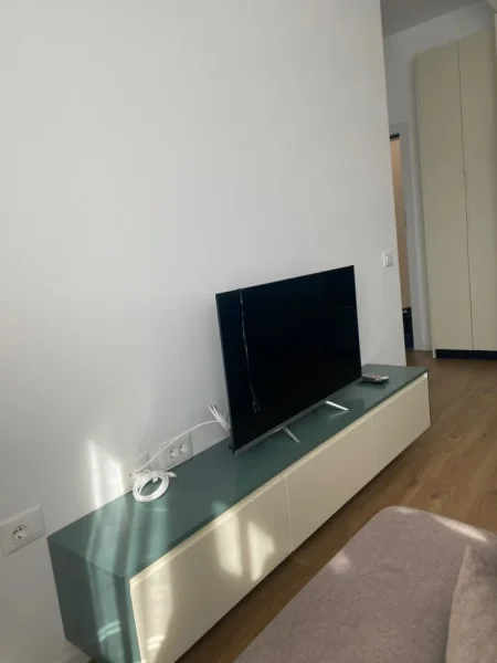 Tirane, jepet me qera apartament 1+1 Kati 4, 65 m² 400 € (Pasho hysa)