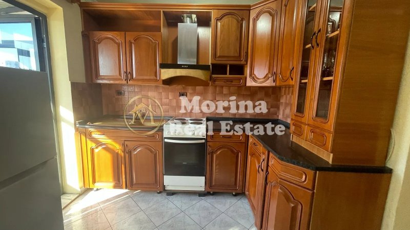 Tirane, jepet me qera apartament 2+1 Kati 5, 90 m² 450 € (Ish Restorant Durresi)