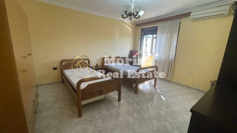 Tirane, jepet me qera apartament 2+1 Kati 5, 90 m² 450 € (Ish Restorant Durresi)