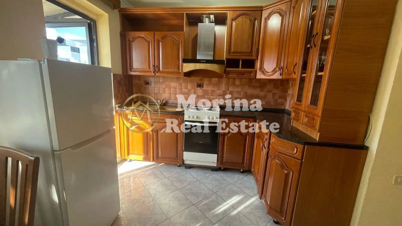 Tirane, jepet me qera apartament 2+1 Kati 5, 90 m² 450 € (Ish Restorant Durresi)