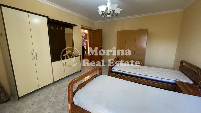 Tirane, jepet me qera apartament 2+1 Kati 5, 90 m² 450 € (Ish Restorant Durresi)