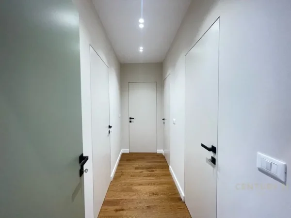 Tirane, shes apartament 2+1+2 +POST PARKIMI , 130 m² 470.000 € (Lake View Residence, Liqeni i Tiranës)