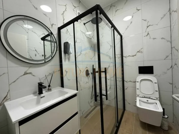 Tirane, jepet me qera apartament 2+1 Kati 3, 109 m² 600 € (Don Bosko)