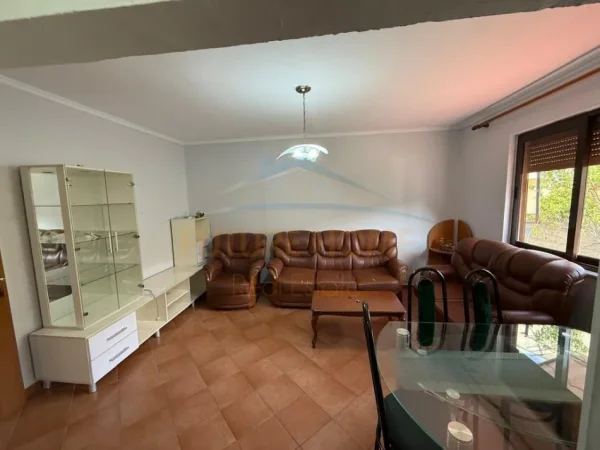 Tirane, shitet apartament 2+1 Kati 2, 72 m² 115.000 € (Ali Demi)