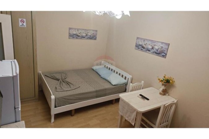 Tirane, jepet me qera garsonier 1+1 Kati 1, 40 m² 350 € (Rruga Njazi Demi)