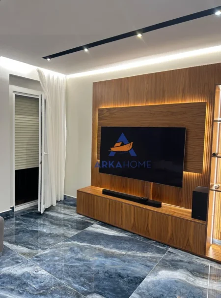 Tirane, jepet me qera apartament 2+1+Ballkon Kati 4, 100 m² 1.500 € 