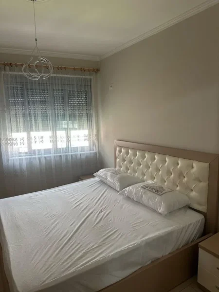Tirane, jepet me qera apartament 2+1 Kati 4, 100 m² 400 (Misto mame)