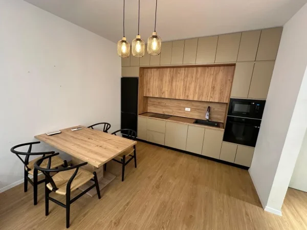 Tirane, shitet apartament 2+1+Aneks+Ballkon Kati 3, 90 m² 185.000 € (Rezidenca Rose Garden ne TEG)