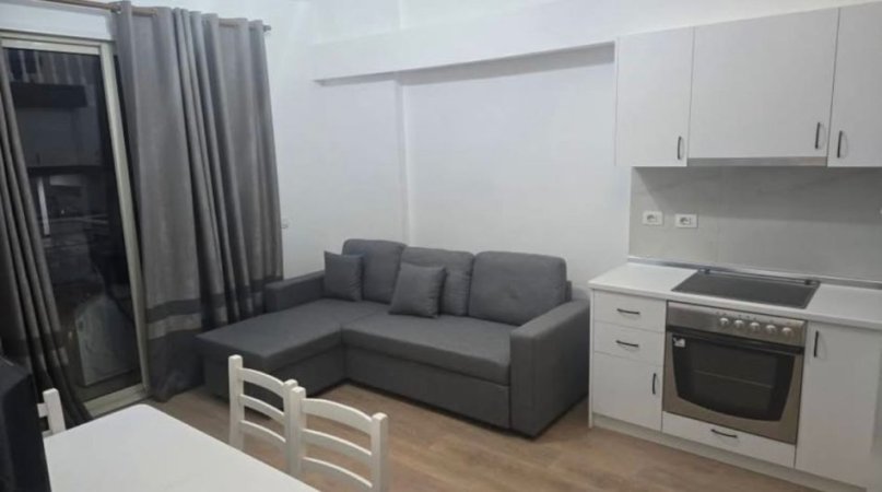 Tirane, jepet me qera apartament 1+1 Kati 1, 60 m² 500 € (Golden park 3, tek Spitali &quot;Amerikan 3&quot;)