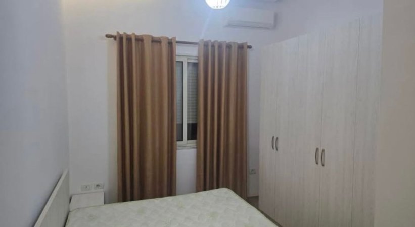 Tirane, jepet me qera apartament 1+1 Kati 1, 60 m² 500 € (Golden park 3, tek Spitali &quot;Amerikan 3&quot;)