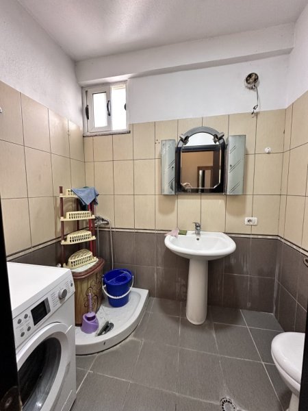 Tirane, jepet me qera apartament+verande | Penthouse 1+1+Ballkon Kati 4, 65 m² 380 € 