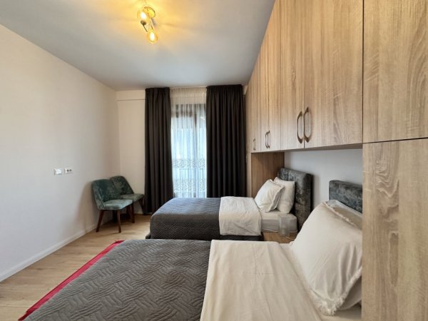 Tirane, jepet me qera apartament 1+1+Ballkon Kati 2, 65 m² 450 € 