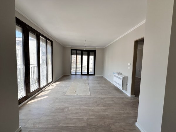 Tirane, jepet me qera apartament 2+1+Ballkon Kati 2, 117 m² 1.200 € 