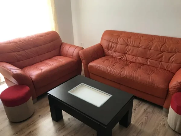 Tirane, jepet me qera apartament 1+1+Aneks+Ballkon Kati 4, 624 m² 540 € (Rruga Budi, AnA Residence)