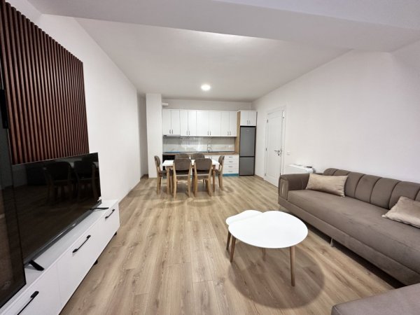 Tirane, jepet me qera apartament 2+1+Ballkon Kati 4, 120 m² 600 € 
