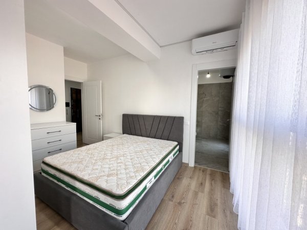 Tirane, jepet me qera apartament 2+1+Ballkon Kati 4, 120 m² 600 € 
