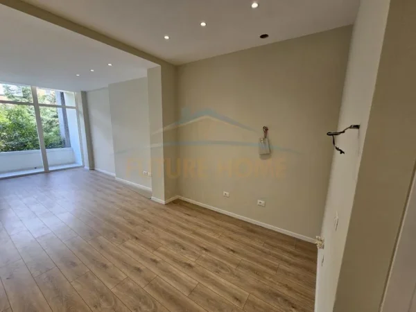 Disponojmë Apartament Studio per Shitje, Myslym Shyri, Tirane.