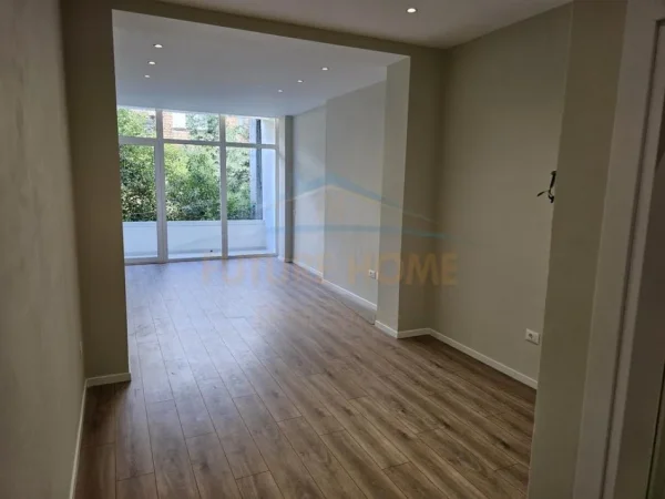 Disponojmë Apartament Studio per Shitje, Myslym Shyri, Tirane.