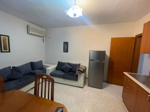 APARTAMENT  2+1 480 € (21 DHJETORI)