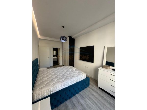 Shitet, Apartament, Rruga Bill Klinton, Tiranë.