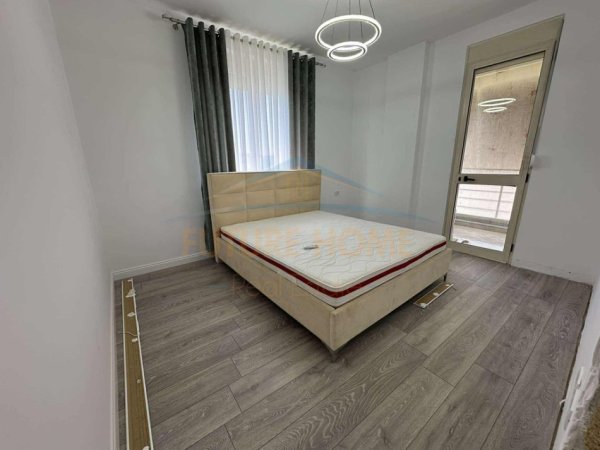 Tirane, shitet apartament 2+1+Ballkon Kati 8, 95 m² 150.000 €    UNA53702 UNAZA RE PRANE VILES L
