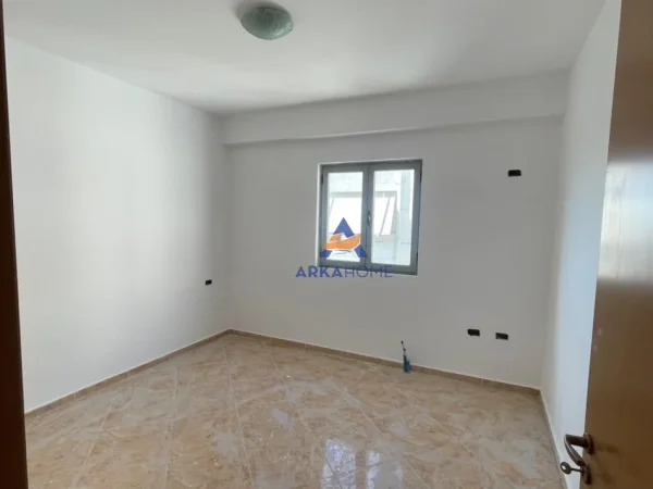 Tirane, shitet apartament 2+1+Ballkon Kati 4, 94 m² 145.000 € 