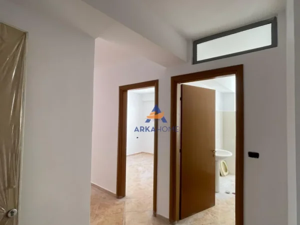 Tirane, shitet apartament 2+1+Ballkon Kati 4, 94 m² 145.000 € 