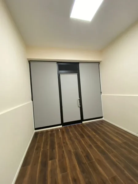 Tirane, shitet ambjent biznesi Kati 0, 15 m² 55.000 € (Komuna e Parisit)