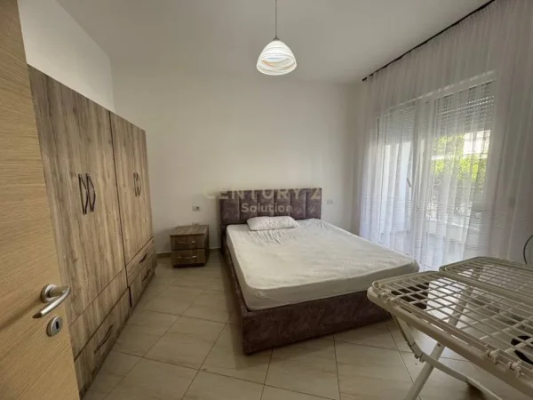Tirane, jepet me qera apartament 2+1 Kati 2, 85 m² 600 € (Kompleksi Fz)