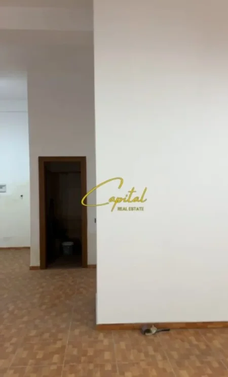Tirane, shitet ambjent biznesi Kati 1, 120 m² 204.000 € (SELVIA)