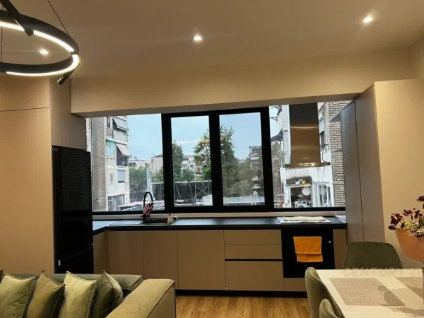 Tirane, shitet apartament 1+1+Ballkon Kati 3, 70 m² 178.000 € (Ministria e Jashtme)