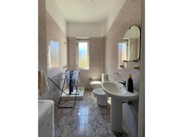 Tirane, shitet apartament 2+1 Kati 4, 93 m² 199.000 € 