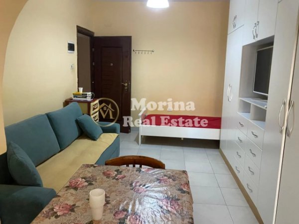 Tirane, jepet me qera apartament Kati 1, 30 m² 320 € (Rruga Ferit Xhajko)