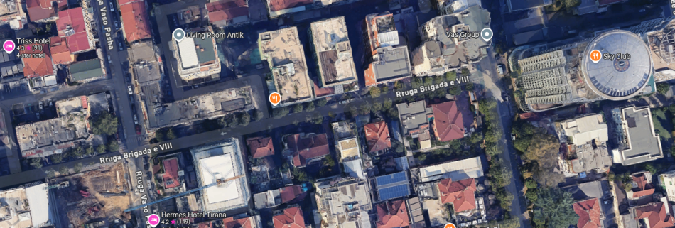 Tirane, shitet dyqan Kati 0, 22 m² 170.000 € (Bllok rruga Brigada VIII)