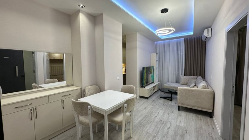 Tirane, jepet me qera apartament 1+1 Kati 2, 55 m² 500 € (Selvia)