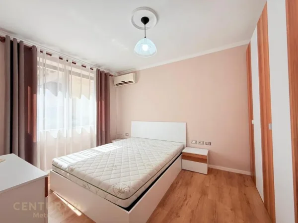 Tirane, shitet apartament 2+1 , 76 m² 140.000 € (rruga bardhyl)