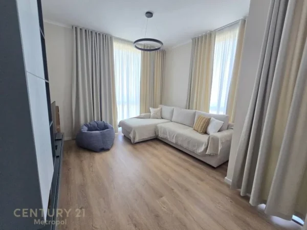 Tirane, jepet me qera apartament 1+1 Kati 4, 60 m² 450 € (Bulevardi i ri)