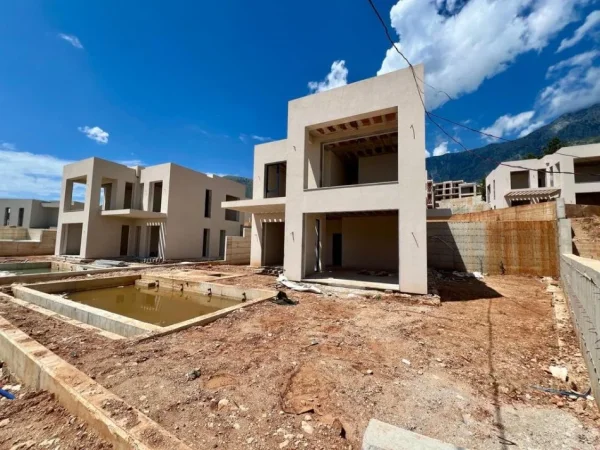 Dhermi - Palase, shitet Vile 3+1+Ballkon Kati 2, 594 m² 1.200.000 € (palase)